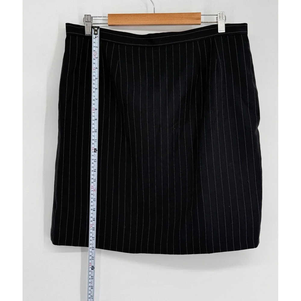 Glow Womens Pinstripe Skirt Suit Set Black  2 Piece Blazer Pencil Skirt Sz 16